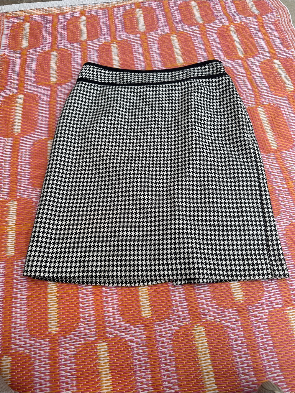 Covington Black and White Houndstooth Mini Skirt